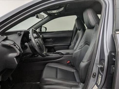 Used 2020 Lexus UX 200 w/ Accessory Package FWD image 14