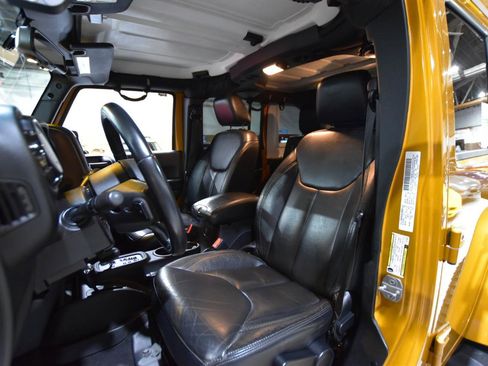 Used 2014 Jeep Wrangler Unlimited Sahara AWD/4WD image 35