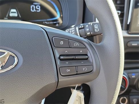 New 2026 Hyundai Venue SE image 6