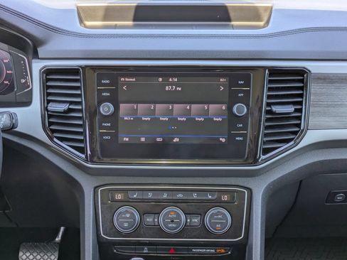 Used 2021 Volkswagen Atlas SEL Premium AWD/4WD image 22