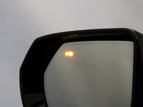 New 2026 Cadillac Escalade ESV Luxury w/ Touring Package image 32