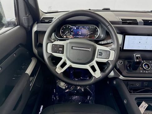Certified 2023 Land Rover Defender 110 X-Dynamic SE image 25