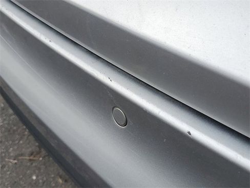 Used 2020 Ford Fusion SE image 7