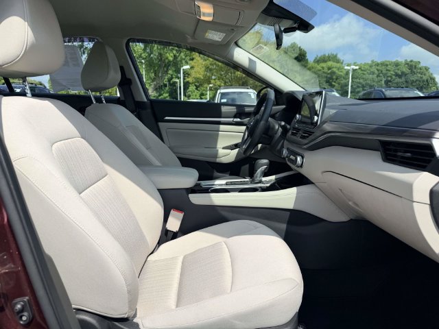 Used 2023 Nissan Altima 2.5 SV AWD/4WD image 10