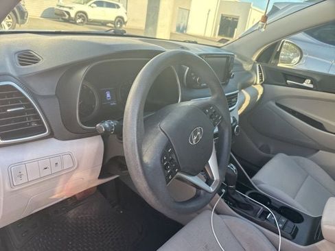 Used 2019 Hyundai Tucson SE image 17
