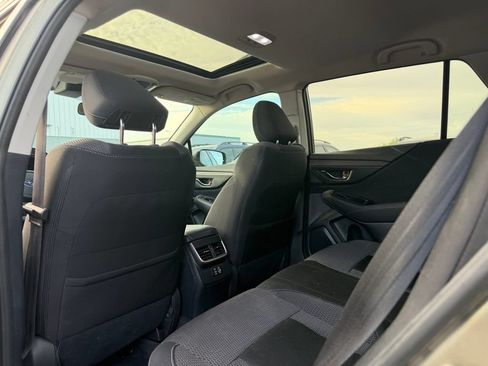 Used 2024 Subaru Outback Premium AWD/4WD image 6