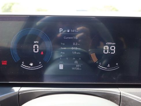 Used 2024 Hyundai Santa Fe SE AWD/4WD image 15