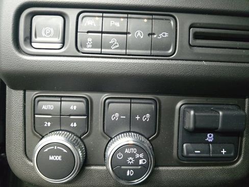 Used 2022 GMC Yukon AT4 w/ Max Trailering Package image 26