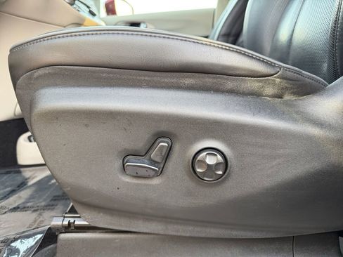 Used 2018 Chrysler Pacifica Limited w/ Advanced Safetytec Group image 10