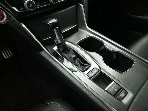 Used 2019 Honda Accord Sport image 16