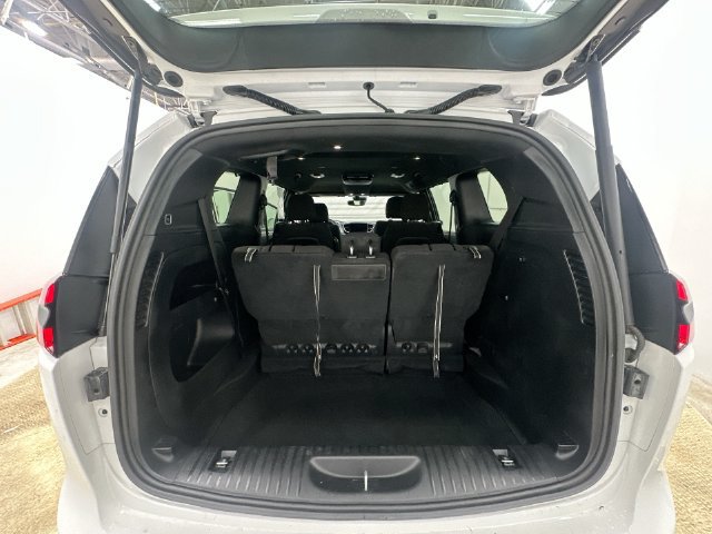 Used 2021 Chrysler Pacifica Touring w/ S Appearance Package FWD image 21
