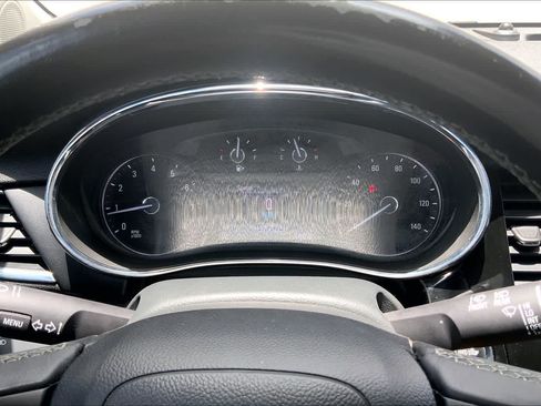 Used 2021 Buick Encore Preferred w/ Safety Package II FWD image 17