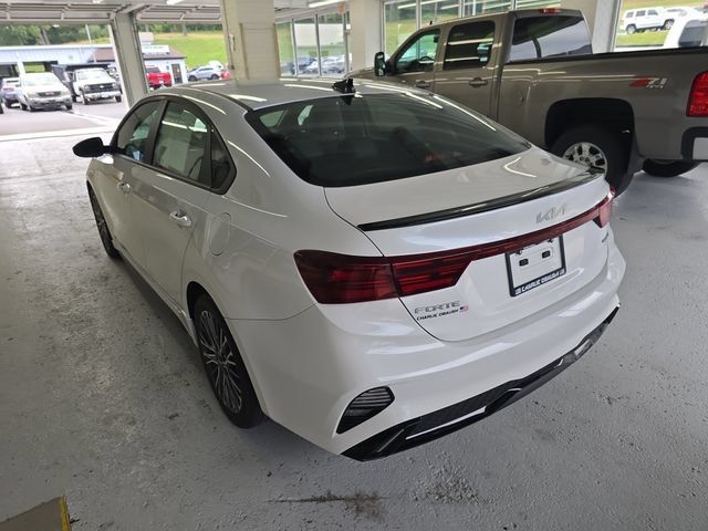 Used 2024 Kia Forte GT-Line w/ GT-Line Premium Package FWD image 3