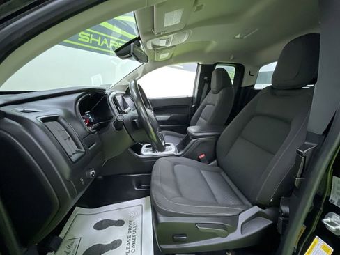 Used 2022 Chevrolet Colorado LT w/ Fleet Safety Package image 17