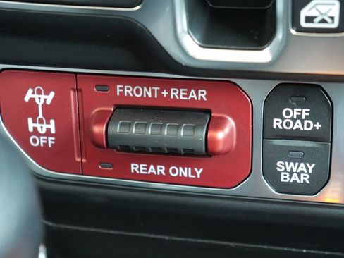 New 2025 Jeep Gladiator Rubicon w/ Convenience Group image 3