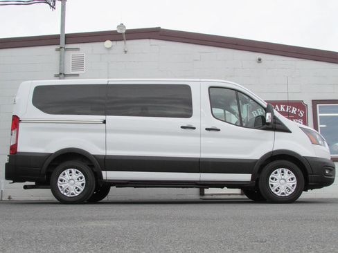 Used 2020 Ford Transit 150 XL image 1