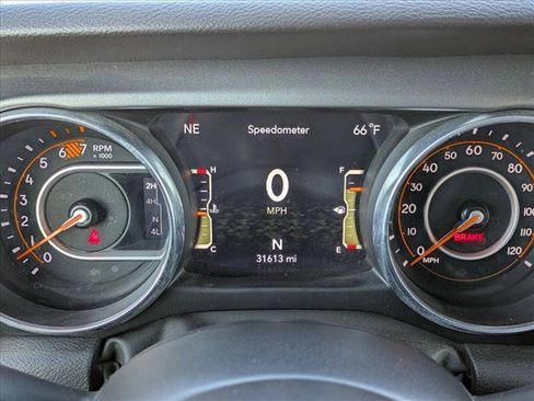 Used 2023 Jeep Wrangler Willys image 11