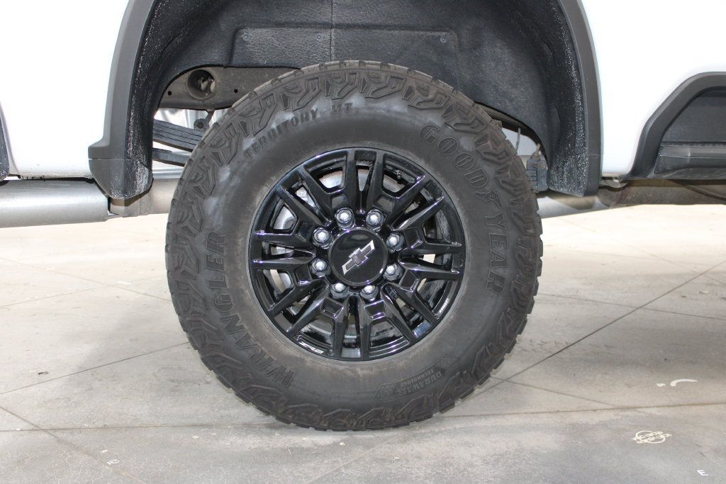 Used 2025 Chevrolet Silverado 2500 ZR2 w/ Technology Package AWD/4WD image 61