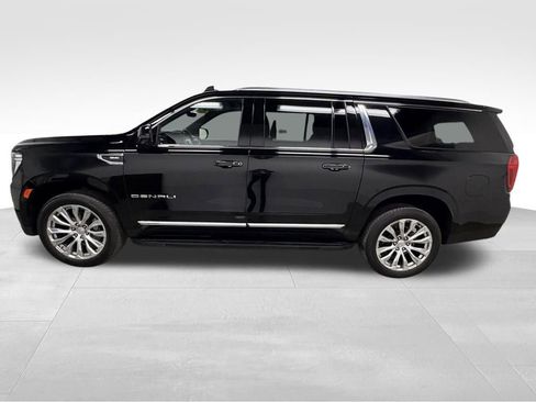 Certified 2024 GMC Yukon XL Denali w/ Advanced Technology Package image 13