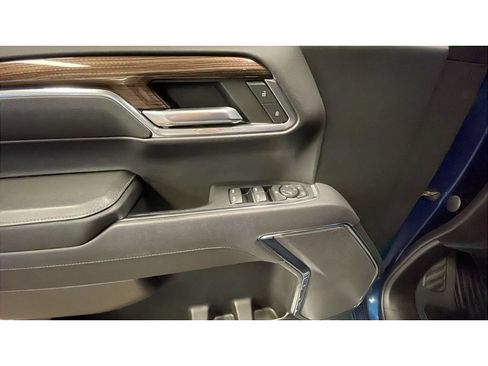 Used 2023 Chevrolet Silverado 1500 LT AWD/4WD image 10
