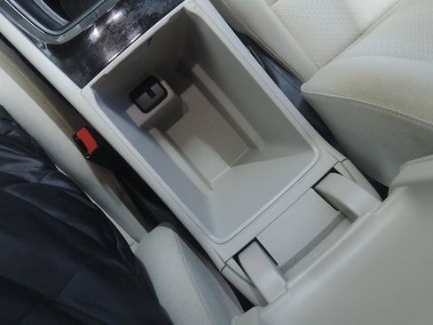 Used 2018 Buick Regal Preferred image 21