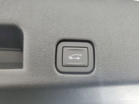 New 2026 Chevrolet Traverse LT w/ Sun and Wheel Package image 35