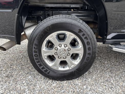 Used 2025 RAM 2500 Big Horn AWD/4WD image 32