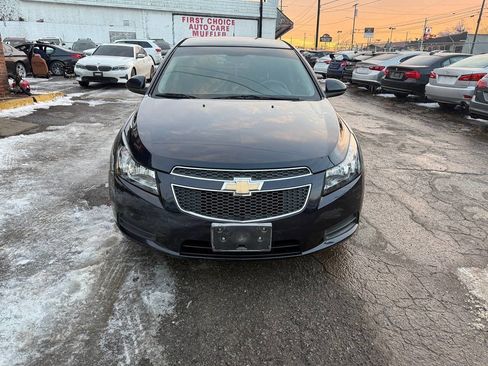 Used 2014 Chevrolet Cruze LT image 8