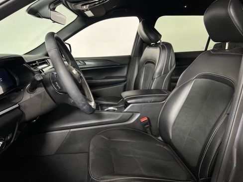 Certified 2025 Jeep Grand Cherokee L Altitude image 21