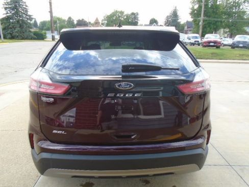 Used 2021 Ford Edge SEL w/ Convenience Package FWD image 6