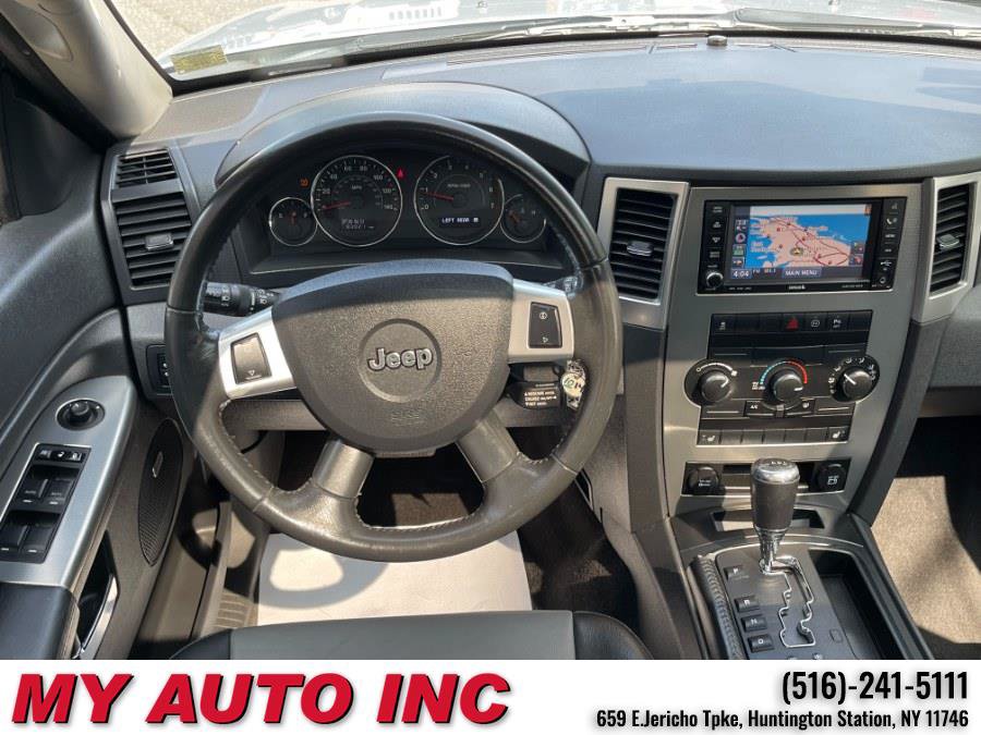 Used 2010 Jeep Grand Cherokee Laredo AWD/4WD image 12
