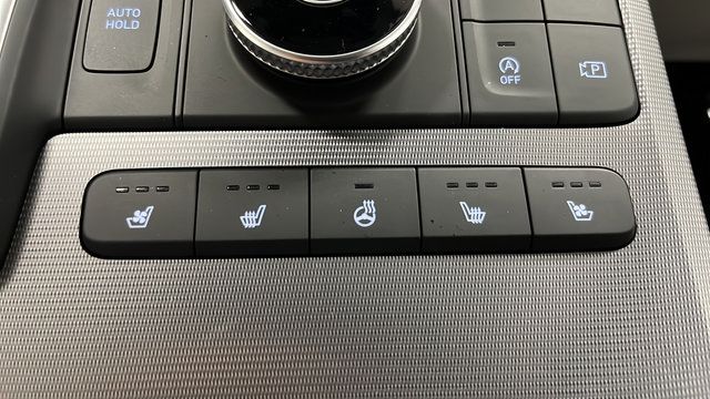 Used 2025 Hyundai Palisade Calligraphy FWD image 32