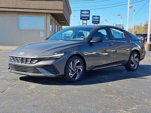 New 2026 Hyundai Elantra Sport FWD image 2
