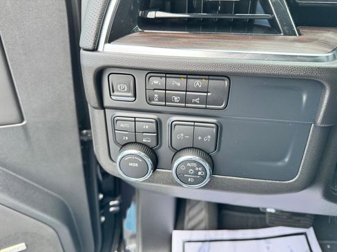 Used 2025 Chevrolet Tahoe Premier image 29
