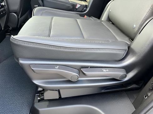 New 2026 GMC Yukon Denali AWD/4WD image 28