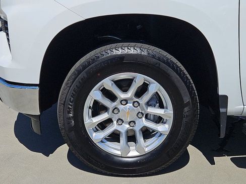 Used 2026 Chevrolet Silverado 1500 LT RWD image 32
