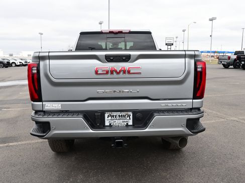 New 2026 GMC Sierra 2500 Denali w/ Denali Reserve Package image 7