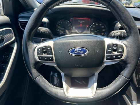 Used 2021 Ford Explorer Limited w/ Class III Trailer Tow Package AWD/4WD image 24