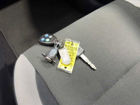 Used 2025 Nissan Versa S FWD image 25