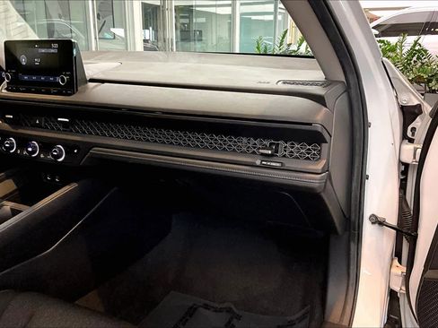 Used 2023 Honda Accord EX image 22