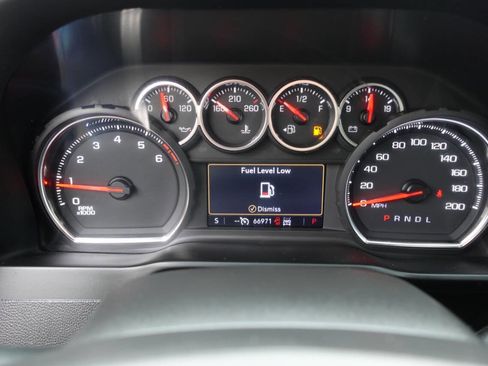 Used 2023 Chevrolet Silverado 2500 LT w/ Snow Plow Prep/Camper Package image 48