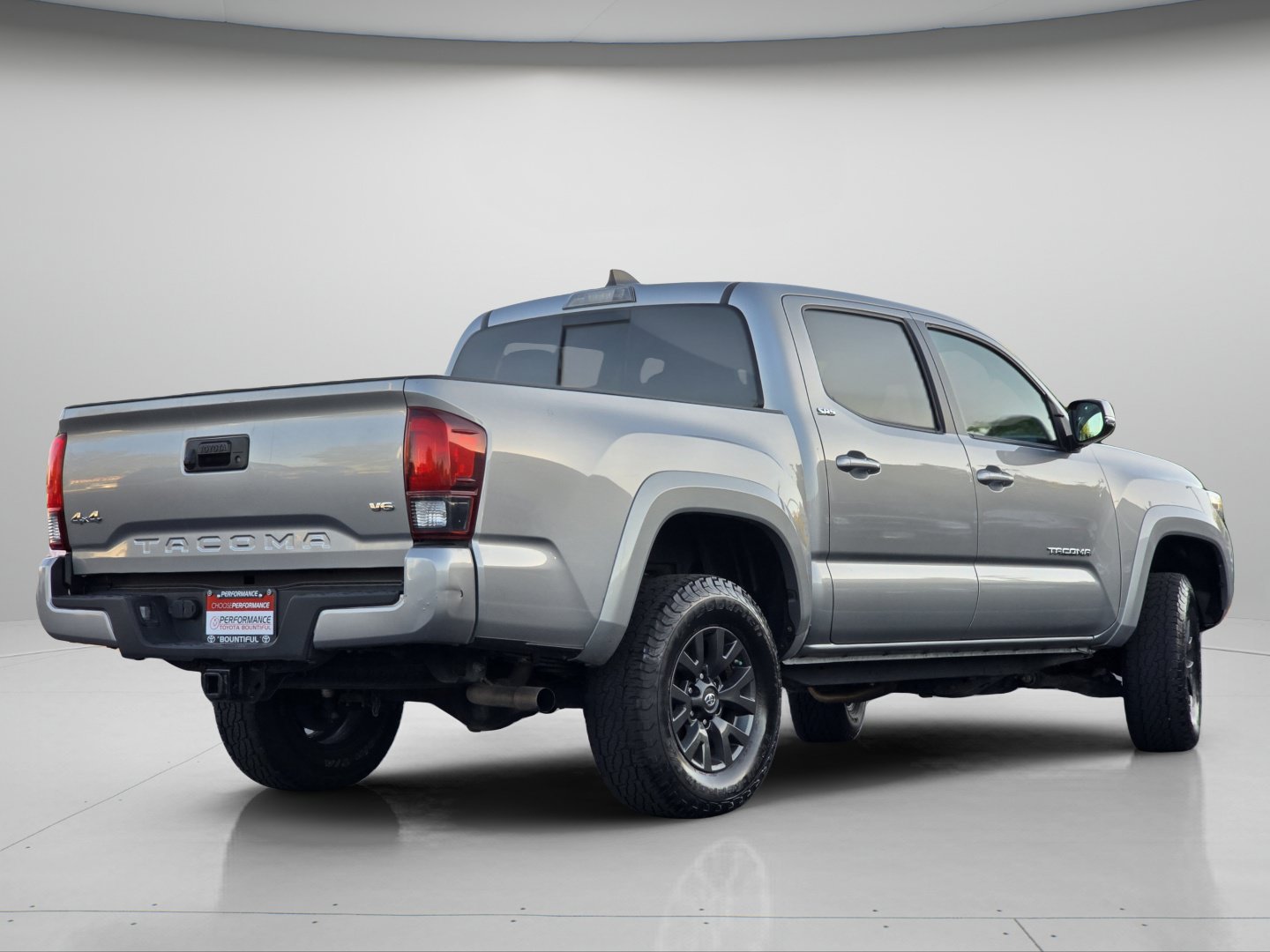 Certified 2021 Toyota Tacoma SR5 w/ Technology Package AWD/4WD image 28