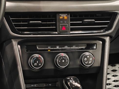 Used 2022 Volkswagen Taos S w/ IQ Drive S Package image 8