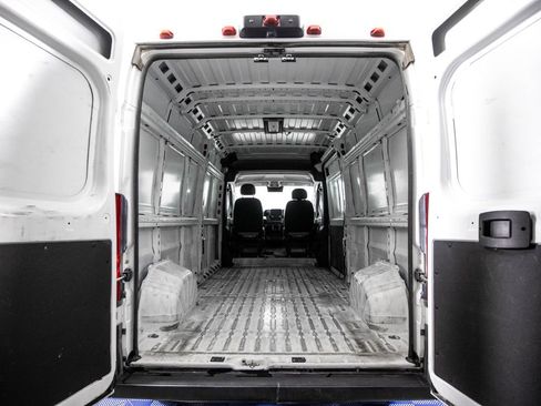 Used 2025 RAM ProMaster 2500 w/ Convenience Group FWD image 5