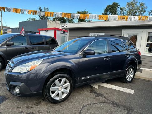 Used 2013 Subaru Outback 2.5i Premium image 8