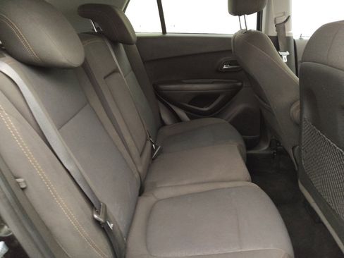Used 2020 Chevrolet Trax LS w/ Tint and Cruise Package FWD image 19