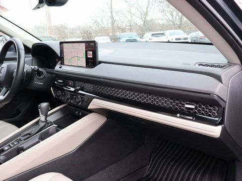 Certified 2023 Honda Accord Touring image 9