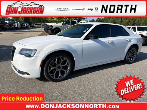Used 2018 Chrysler 300 Touring w/ Sport Appearance Package RWD image 1