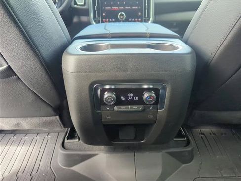 Used 2026 GMC Yukon Denali w/ LPO, Floor Liner Package AWD/4WD image 20