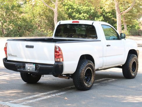 Used 2013 Toyota Tacoma 2WD Regular Cab image 10